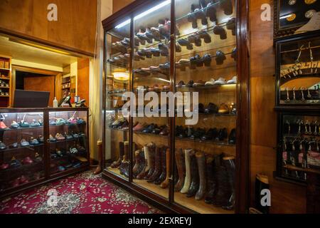 John Lobb, Hersteller feinster handgefertigter Schuhe und Stiefel, Mayfair, London, England, Großbritannien Stockfoto