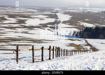 Komáří vížka U Krupky (UNESCO), Krušné hory, Severní Čechy, Česká republika / Komari vizka Hügel in der Nähe von Krupka Dorf (UNESCO geschützt), Erzgebirge, Stockfoto