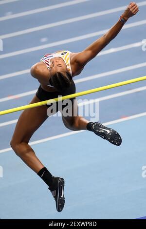 Belgier Nafissatou Nafi Thiam im Einsatz beim Hochsprung des Frauen-Fünfkampf der Leichtathletik-Halleneuropameisterschaften, in Stockfoto