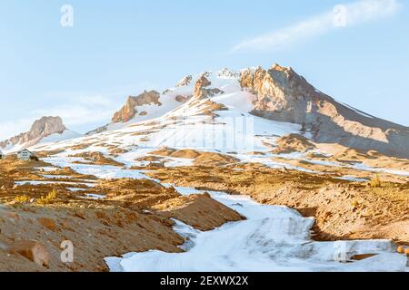 Skiabfahrt auf dem Gipfel des Mt. Hood in The Summertime, Oregon, USA Stockfoto