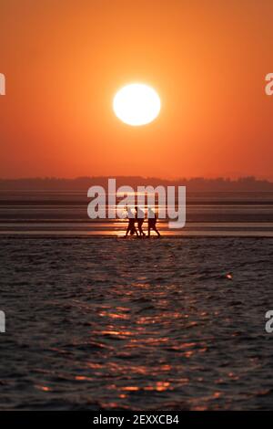 Eingesandtes Bild von Jon Super (07974 356-333) West Kirby Marine Lake Sunset, Wirral, Großbritannien 1. März 2021. (Foto von Jon Super) (Foto/Jon Super 0 Stockfoto