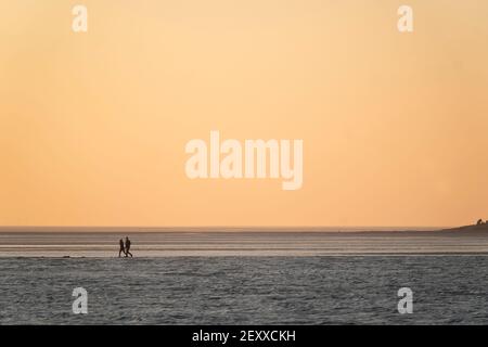 Eingesandtes Bild von Jon Super (07974 356-333) West Kirby Marine Lake Sunset, Wirral, Großbritannien 1. März 2021. (Foto von Jon Super) (Foto/Jon Super 0 Stockfoto