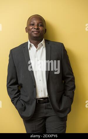 JOHANNESBURG, SÜDAFRIKA - 28. Nov 2015: Johannesburg, Südafrika - 27. November 2015: Editorial Portrait des Black African Entrepreneur Lebo Motsh Stockfoto