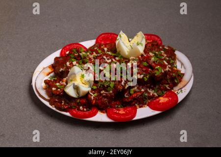 Chili Chicken ist ein süßer, würziger und leicht saurer knackiger Appetit, der mit Huhn, Paprika, Knoblauch, Chilisauce und Sojasauce zubereitet wird. Spe Stockfoto