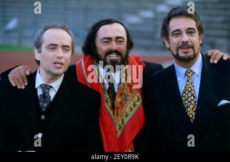 DIE DREI TENÖRE, 1995, Jose Carreras, Luciano Pavarotti, Placido Domingo. DIE DREI TENÖRE, 1995, der spanische Tenor Jose Carreras, der italienische Tenor Luciano Pavarotti und der spanische Tenor Placido Domingo. Stockfoto