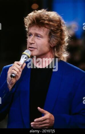 Peter Hofmann, deutscher Opernsänger, Tenor, bekannt auch als Rocksänger, Portrait, 1988. Peter Hofmann, Deutscher Opernsänger, Tenor, auch bekannt als Rock-Sänger, Portrait, 1988 Stockfoto