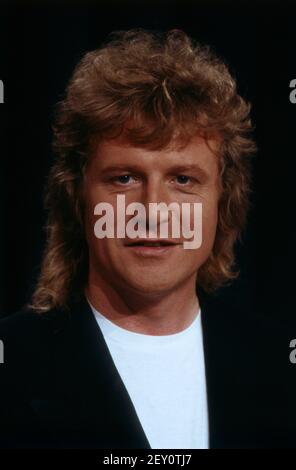 Peter Hofmann, deutscher Opernsänger, Tenor, bekannt auch als Rocksänger, Portrait, 1989. Peter Hofmann, Deutscher Opernsänger, Tenor, auch bekannt als Rock-Sänger, Portrait, 1989. Stockfoto