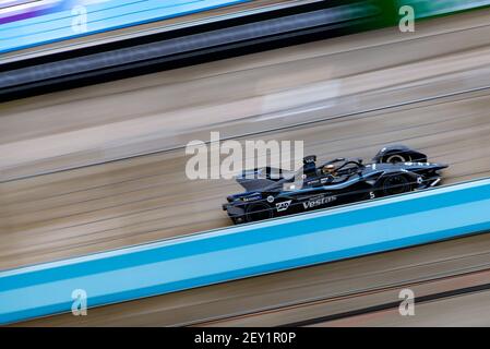 05 VANDOORNE Stoffel (bel), Spark-Mercedes Mercedes-Benz EQ Silver Arrow 01, Aktion während des E-Prix III 2020 in Berlin, 11th Lauf der Formel E-Meisterschaft 2019-20, auf der Stadtbahn Tempelhof Airport vom 12. Bis 13. August in Berlin, Deutschland - Fotopool Formel E / DPPI Stockfoto