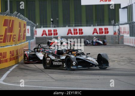 05 VANDOORNE Stoffel (bel), Spark-Mercedes Mercedes-Benz EQ Silver Arrow 01, Aktion während des E-Prix III 2020 in Berlin, 11th Lauf der Formel E-Meisterschaft 2019-20, auf der Stadtbahn Tempelhof Airport vom 12. Bis 13. August in Berlin, Deutschland - Fotopool Formel E / DPPI Stockfoto