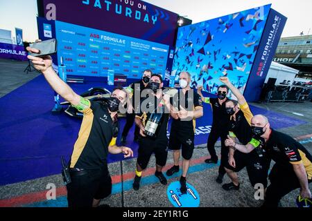 Mecaniciens Mechaniker DS Techeetah, Portrait Podium während des E-Prix 2020 Berlin I, 7th Lauf der Formel E Meisterschaft 2019-20, auf dem Tempelhof Airport Street Circuit vom 5. Bis 6. August, in Berlin, Deutschland - Foto Germain Hazard / DPPI Stockfoto