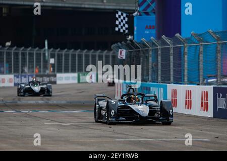 05 VANDOORNE Stoffel (bel), Spark-Mercedes Mercedes-Benz EQ Silver Arrow 01, Aktion während des E-Prix III 2020 in Berlin, 11th Lauf der Formel E-Meisterschaft 2019-20, auf der Stadtbahn Tempelhof Airport vom 12. Bis 13. August in Berlin, Deutschland - Fotopool Formel E / DPPI Stockfoto