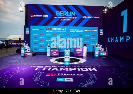 Pokal des Siegerpodests beim E-Prix III 2020 in Berlin, 11th Lauf der Formel E Meisterschaft 2019-20, auf dem Stadtkurs am Flughafen Tempelhof vom 12. Bis 13. August in Berlin - Foto Germain Hazard / DPPI Stockfoto