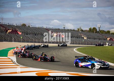 Bruno Correia, Safety Car Driver, 22 Rowland Oliver (gbr), Nissan e.Dams, Nissan IM02, Action 23 Buemi Sébastien (SWI), Nissan e.Dams, Nissan IM02, Action während des Valencia-Vorsaison-Tests für die ABB FIA Formel E Weltmeisterschaft 2020-21, auf dem Ricardo Tormo Circuit, von November 28 bis Dezember 1, 2020 in Valencia, Spanien - Foto Germain Hazard / DPPI Stockfoto