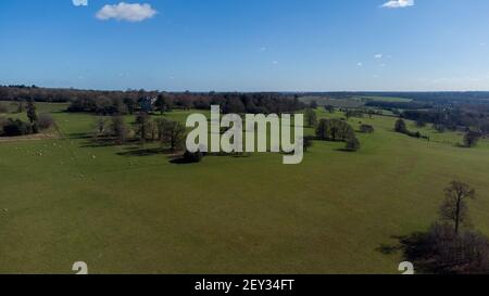 Luftlandschaften der Landschaft an einem sonnigen klaren Tag Stockfoto