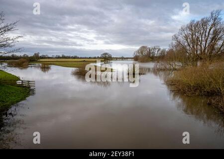 Winterschlappen an der Howe Bridge bei Malton Stockfoto