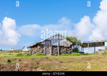 Lokale Unterkünfte für Fischer in La Perouse (Hanga Ho Onu), einem kleinen Fischerdorf an der Nordküste der Osterinsel (Rapa Nui), Chile Stockfoto