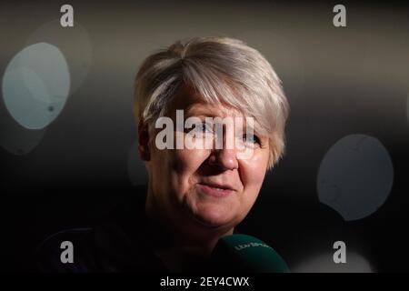 Lisa Ashton während des Tages eines der Ladbrokes UK Open 2021 Turnier in der Marshall Arena, Milton Keynes. Bilddatum: Freitag, 5. März 2021. Stockfoto