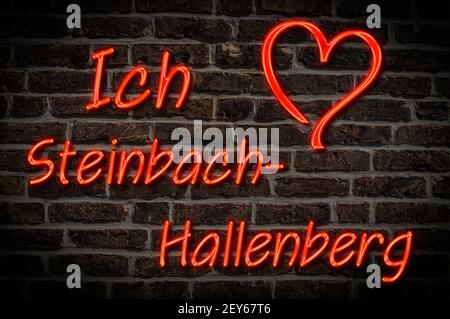 Leuchttreklame, Ich liebe Steinbach-Hallenberg, Thüringen, Deutschland, Europa Ich liebe Steinbach-Hallenberg, Thüringen, Germa Stockfoto