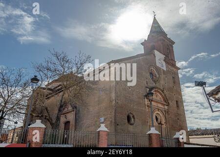 Kirche von Nuestra Señora de Santa Ana im Dorf Santa Ana la Real in Huelva Berge, Sierra de Aracena, Spanien Stockfoto