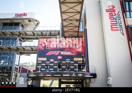 Podium, VIPs Juri, Delétraz Louis (SWI), Charouz Racing System, Dallara F2 2018, Lundgaard Christian (dnk), ART Grand Prix, Dallara F2 2018, Portrait, Ambiente während der 9th Runde der FIA Formel 2 Meisterschaft 2020 vom 11. Bis 13. September 2020 auf dem Autodromo Internazionale del Mugello, in Scarperia e San Piero, bei Florenz, Italien - Foto Sebastian Rozendaal / Dutch Photo Agency / DPPI Stockfoto