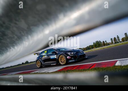 34 Comte Aurelien (Fra), Vukovic Motorsport, Renault Megane RS, Aktion beim FIA WTCR-Rennen 2020 der Slowakei, 3rd Runde des FIA World Touring Car Cup 2020, auf dem Automotodrom Slovakia Ring, vom 9. Bis 11. Oktober 2020 in Orechova Poton, Slowakei - Foto Florent Gooden / DPPI Stockfoto