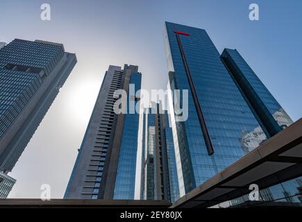 Moderne Architektur Beispiele in Mecidiyekoy Nachbarschaft in Sisli Bezirk von Istanbul, Türkei Stockfoto