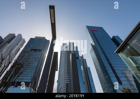 Moderne Architektur Beispiele in Mecidiyekoy Nachbarschaft in Sisli Bezirk von Istanbul, Türkei Stockfoto
