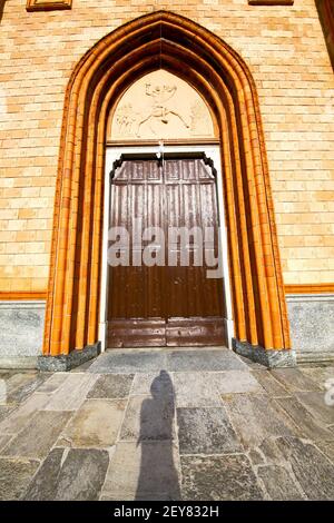 Lombardei in Villa cortese alte Kirche Backstein Turmwand italien Stockfoto