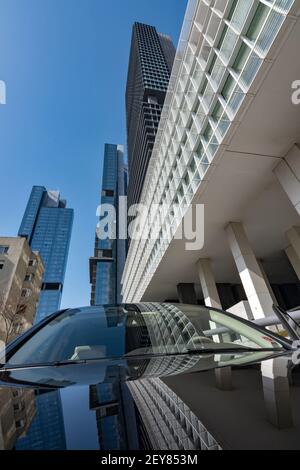 Moderne Architektur Beispiele in Mecidiyekoy Nachbarschaft in Sisli Bezirk von Istanbul, Türkei Stockfoto