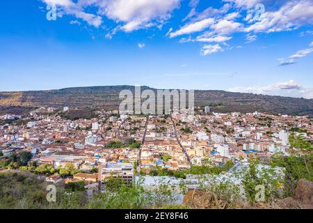 Aussichtspunkt über die Stadt San Gil vom Cerro de la Cruz, Santander, Kolumbien Stockfoto