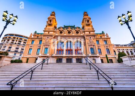 Monte Carlo, Monaco. Das Opernhaus an der französischen Riviera, Cote de Azur, Europa. Stockfoto