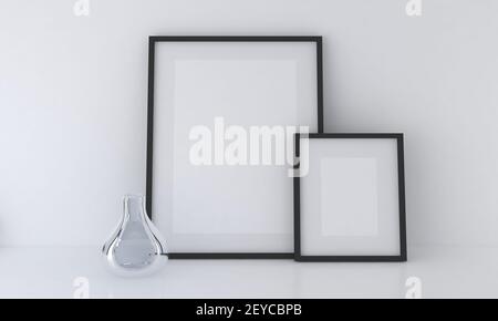 Ein 3D Rendering von leeren Frame-Mockups neben einem Glasvase an einer weißen Wand gelehnt Stockfoto