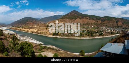 Schöne Landschaft zeigt Siedlung in Bhutan Stockfoto