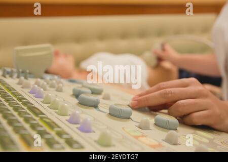 Ultraschall des Bauches Stockfoto