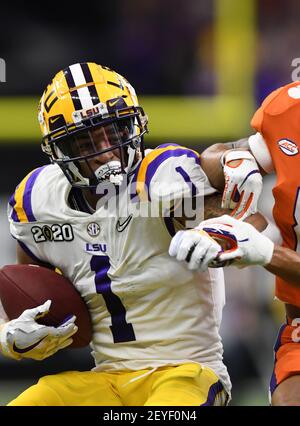 (FILE PHOTOS).ehemaliger LSU Tigers Wide Receiver (1) Ja'Marr Chase soll in der 1st Runde des 2021 NFL Draft gehen, hier ist er am 13. Januar 2020 im Vergleich zu den Clemson Tigers zu sehen, der NFL Draft wird am 29. April 2021 in Cleveland, Ohio, stattfinden. (Obligatorische Gutschrift: Jose/MarinMedia.org/Cal Sport Media) (absoluter vollständiger Fotograf und Credits erforderlich) Stockfoto