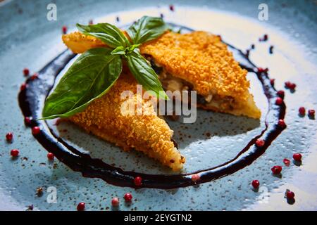 Krokiety - polnische Stil Kroketten gefüllt mit Rindfleisch Stockfoto