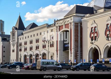 Moskau, Russland - 14. März 2016. Kasanski Bahnhof von der Straße Noworusanskaya Stockfoto