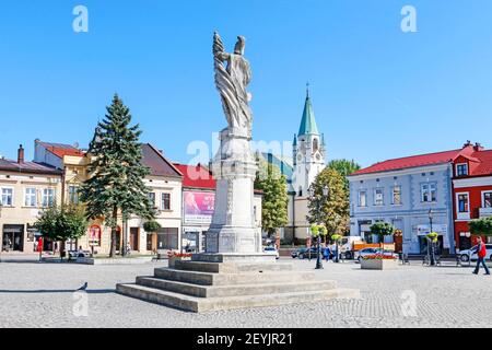 Denkmal auf dem Markt in Brzesko, Polen. Stockfoto