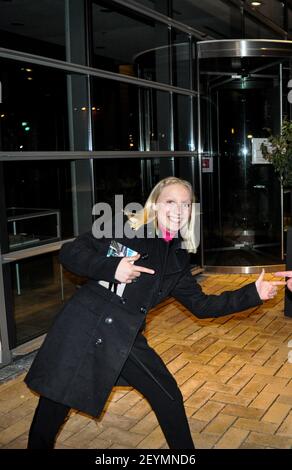 Helena Zengel bei der Ankunft zur TV-Aufzeichnung der Talkshow 'Riverboat' im Studio 3 der Media City Leipzig. Leipzig, 05.03.2021 Stockfoto