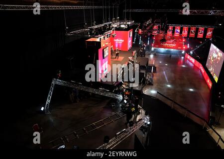 Ein allgemeiner Blick auf die Arena während des zweiten Tages des Ladbrokes UK Open 2021 Turniers in der Marshall Arena, Milton Keynes. Bilddatum: Samstag, 6. März 2021. Stockfoto