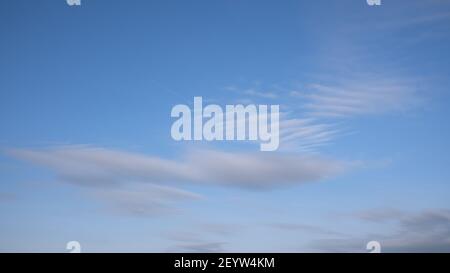 Himmel mit Cumulus-Wolken Stockfoto