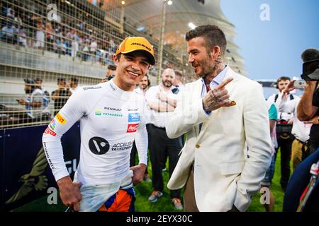 David Beckham, ehemaliger Fußballspieler, mit NORRIS Lando (gbr), McLaren Renault F1 MCL34, auf dem Startplatz während der Formel 1 FIA Weltmeisterschaft 2019, Bahrain Grand Prix, in Sakhir vom 29. Bis 31. märz - Foto Florent Gooden / DPPI Stockfoto