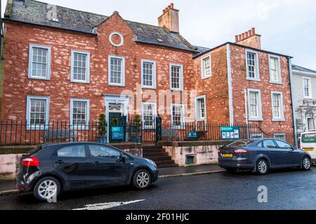 Kirkcudbright, Schottland - Dezember 15th 2020: Broughton House & Garden Art Gallery auf der alten High Street, Kirkcudbright, Dumfries und Galloway, Scotl Stockfoto