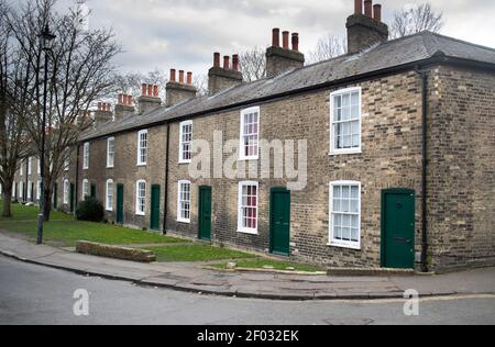 Reihenhäuser in Cambridge, in der Nähe von Jesus Green Lower Park Street. Stockfoto