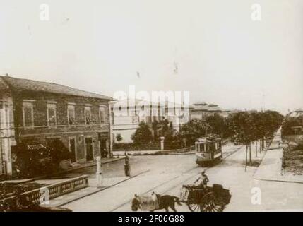 Pisa, Straßenbahn in Viale Giovanni Pisano. Stockfoto