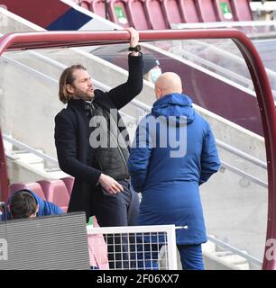 Tynecastle Park, Edinburgh, Schottland. Großbritannien, 6th. März - 21. Scottish Championship Match .Hearts vs Dundee . Heart of Midlothian Manager Robbie Neilson Kredit: eric mccowat/Alamy Live News Stockfoto