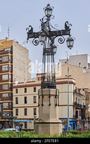 Alte Laterne in Piaca de la Independiencia, Castellon de la Plana, Bundesland Valencia, Spanien, Europa Stockfoto