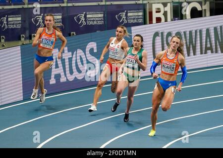 TORUN, POLEN - MÄRZ 6: Femke Bol aus den Niederlanden, Justyna Swiety-Ersetic aus Polen, Phil Healy aus Irland und Lieke Klaver aus den Niederlanden com Stockfoto
