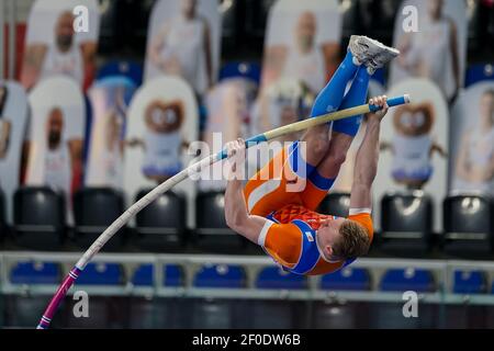 TORUN, POLEN - MÄRZ 6: Menno Vloon aus den Niederlanden im Polsprung der Männer während der Leichtathletik-Halleneuropameisterschaften 2021 matc Stockfoto