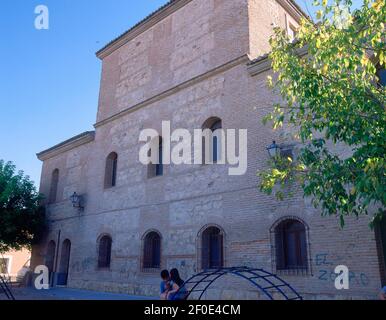 FACHADA NORTE. ORT: IGLESIA DE SAN VICENTE MARTIR. PARACUELLOS DEL JARAMA. MADRID. SPANIEN. Stockfoto